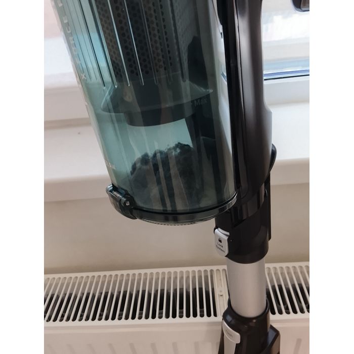 Aspirator vertical Rowenta 13,60